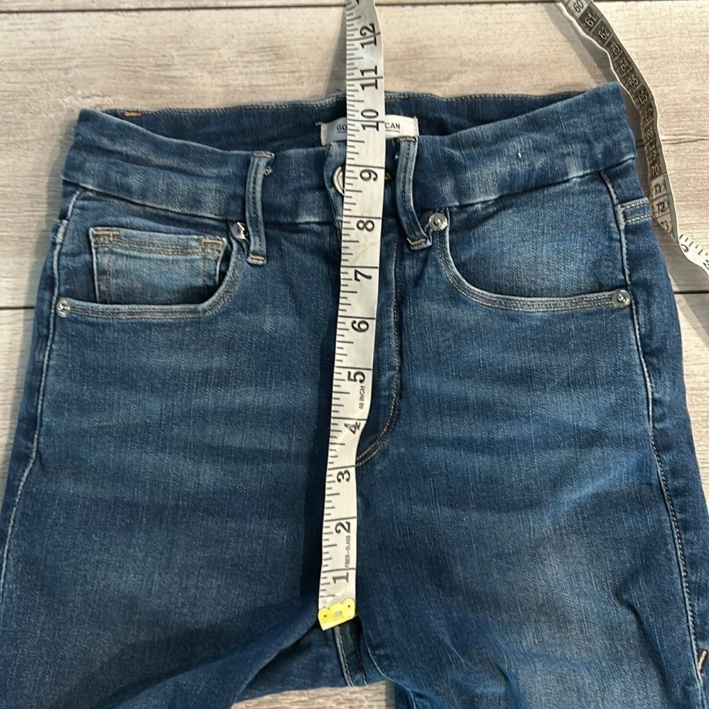 Good American Good Waist Crop jeans size 25 - Picture 7 of 11